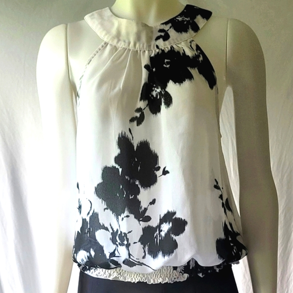 Allison Taylor Sleeveless Floral Blouse Size M